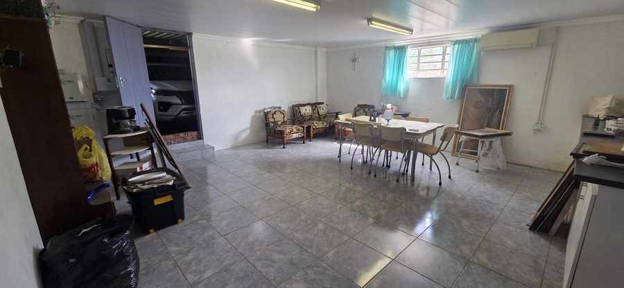 4 Bedroom Property for Sale in New Park Northern Cape